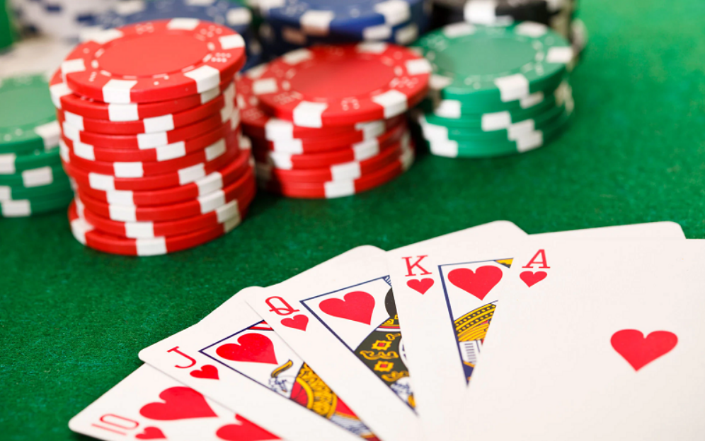 Thuật ngữ khi chơi Poker sin88 bạn cần biết